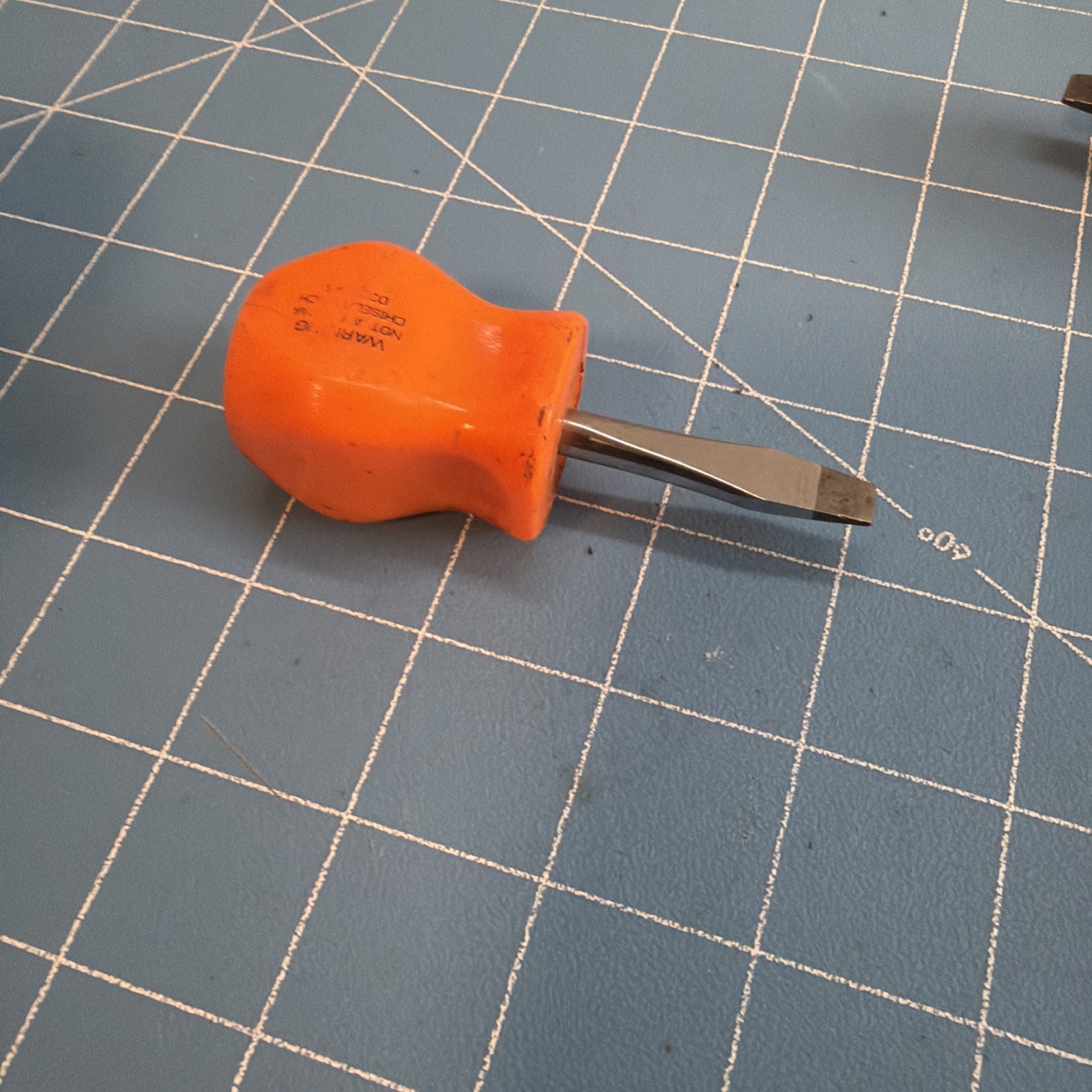 Snap On Tools Vintage Screwdriver SDD1 Orange Hard Handle Stubby Short Flat Head