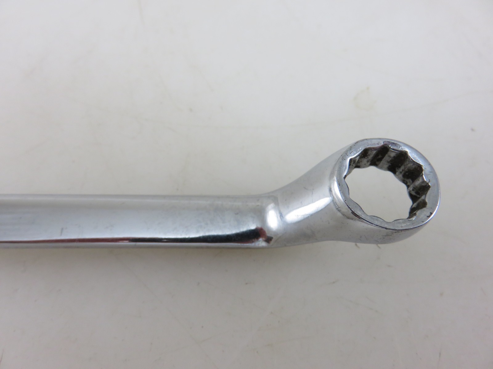 Snap-On XOM1011 METRIC 60° Offset Box End Wrench 10mm x 11mm Vintage Made In USA