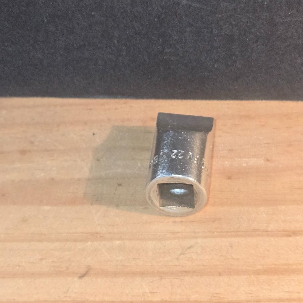 HTF GENUINE SNAP-ON TOOLS FV22 11/16″ 3/8 DRAG LINK SOCKET CHROME USA