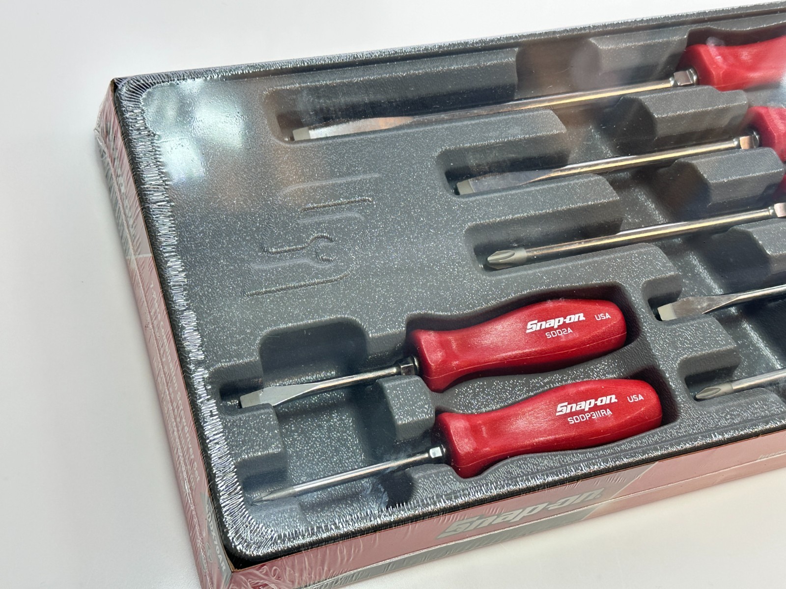 NEW Snap-On Tools USA SDDX70AR Red Hard Handle 7pc Combination Screwdriver Set