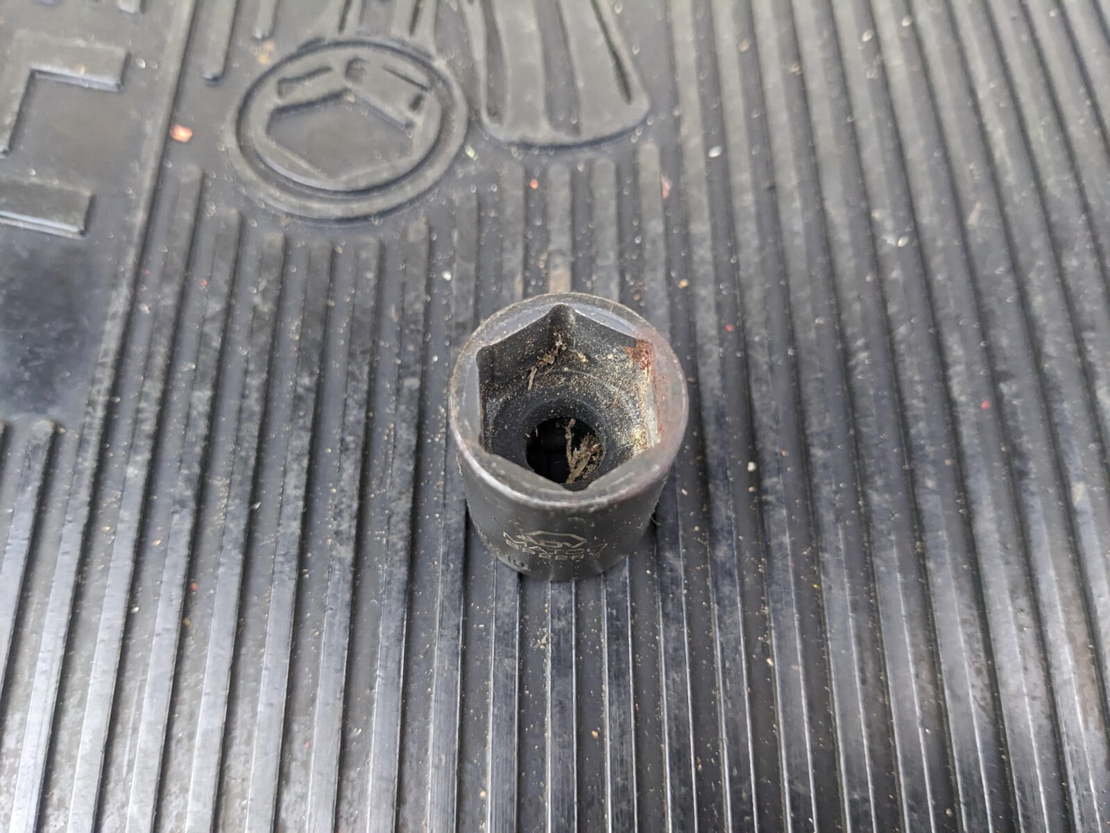 #bb526 MATCO ADV BP226V, 3/8″ Drive, 11/16″ Impact Socket, Shallow, 6 Point