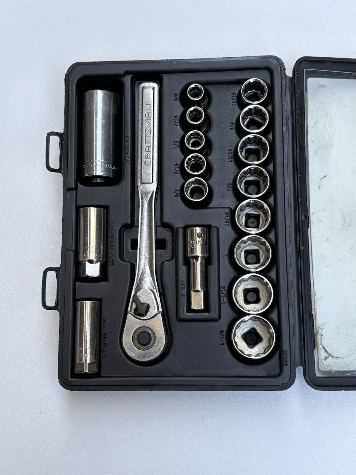 18pcs Vintage Craftsman 1/2” Ratchet ,Socket Set, 1w/ Spark Plug Sockets & Case