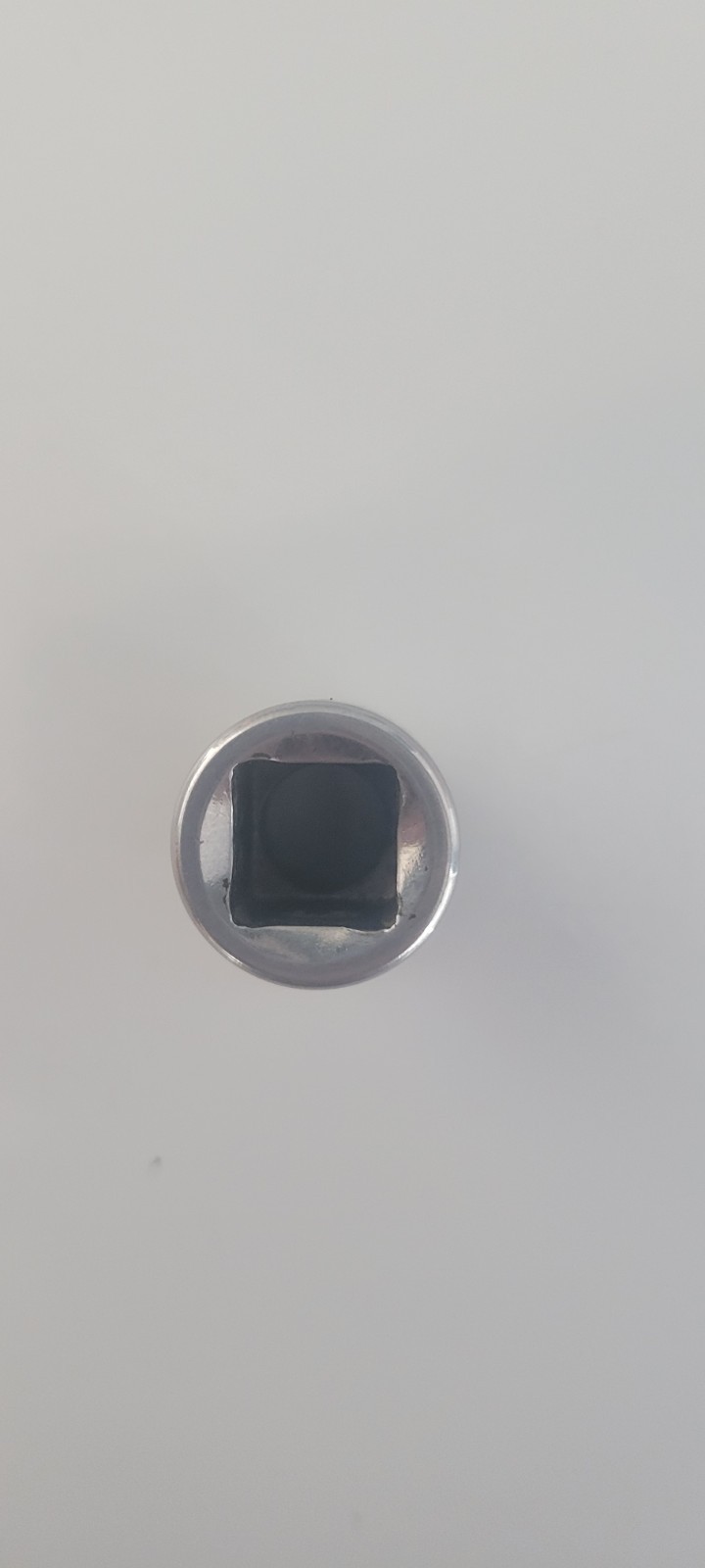 SNAP ON TOOLS 3/8″ SAE SOCKET — 3/8″ Drive — 12 Point – F121