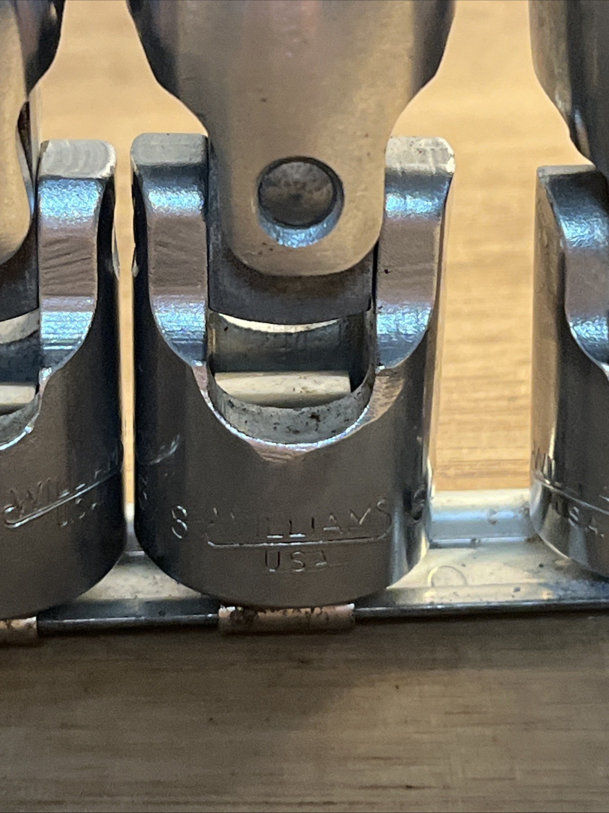 Williams 1/2″ Drive 5 Pc Universal Swivel Flex Socket Set 1/2″-3/4″ W/ Rail 12 P