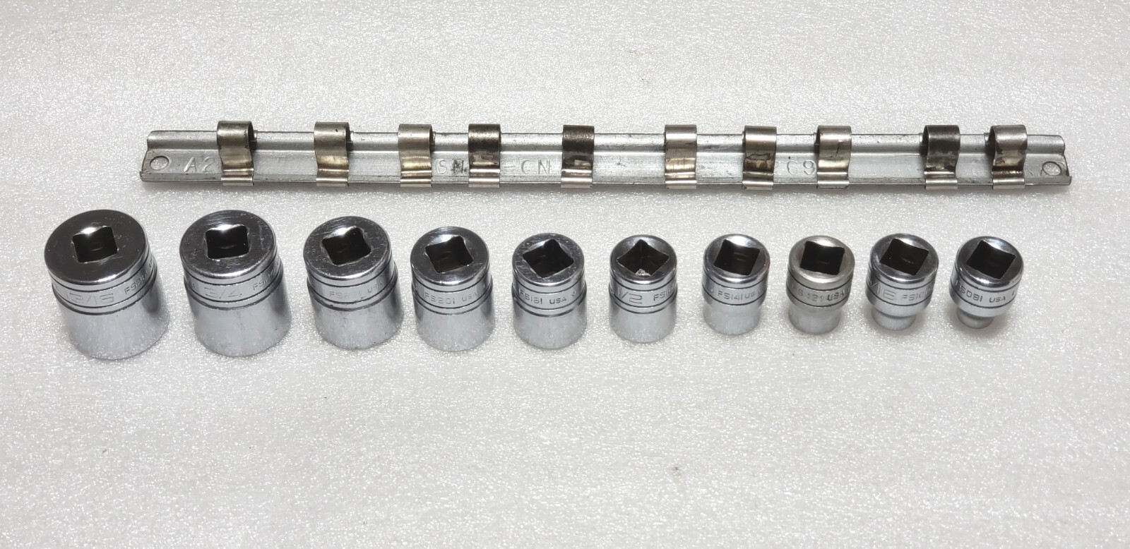 Snap-on Tools 3/8″ Drive 6pt SAE 10pc 1/4″ – 13/16″ Socket Set 211FSY USA