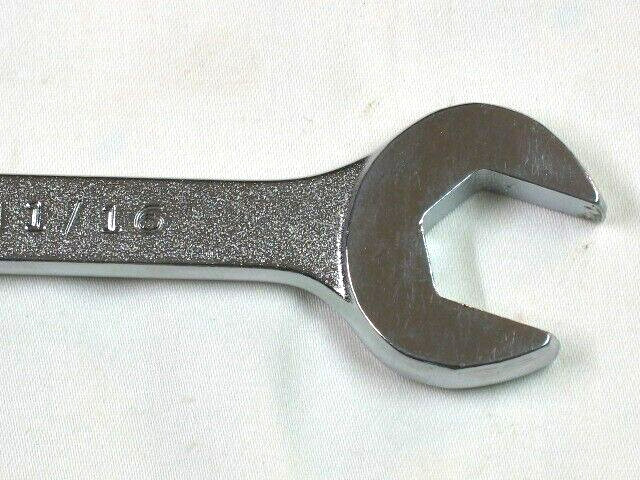 MAC Tools 11/16″ Textured Chrome Finish 12 Point Combination Wrench CL22