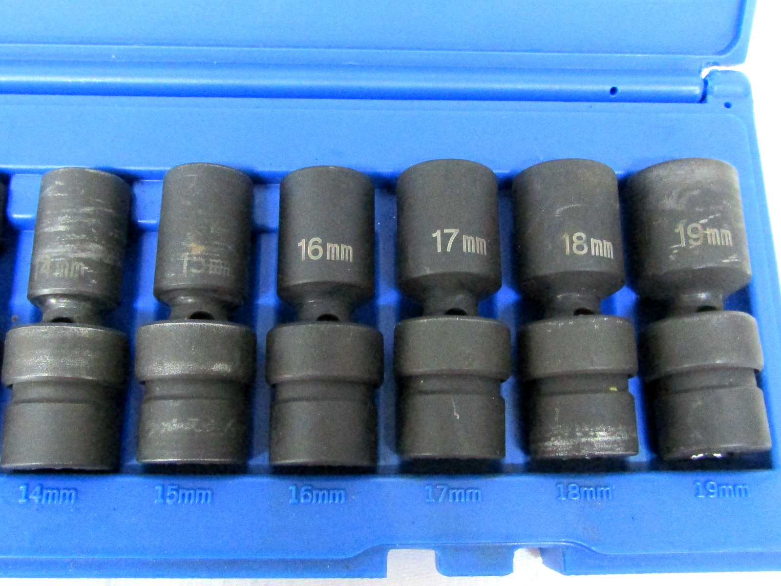 Grey Pneumatic 3/8″ Drive Metric Semi-Deep Length Universal Set 1210UMSD