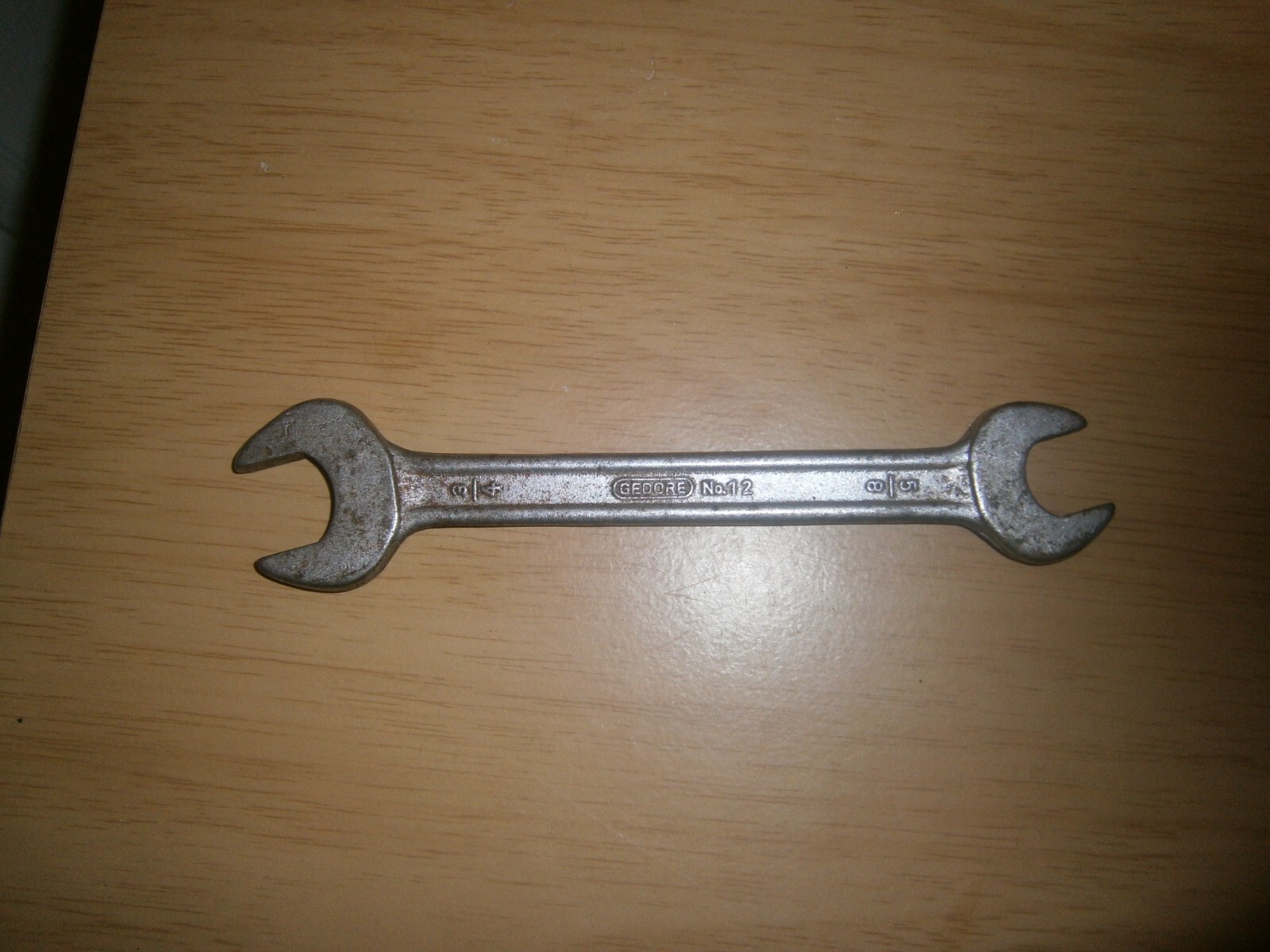 Vintage silver tone spanner. 3/4 & 5/8 ends.(E6c)