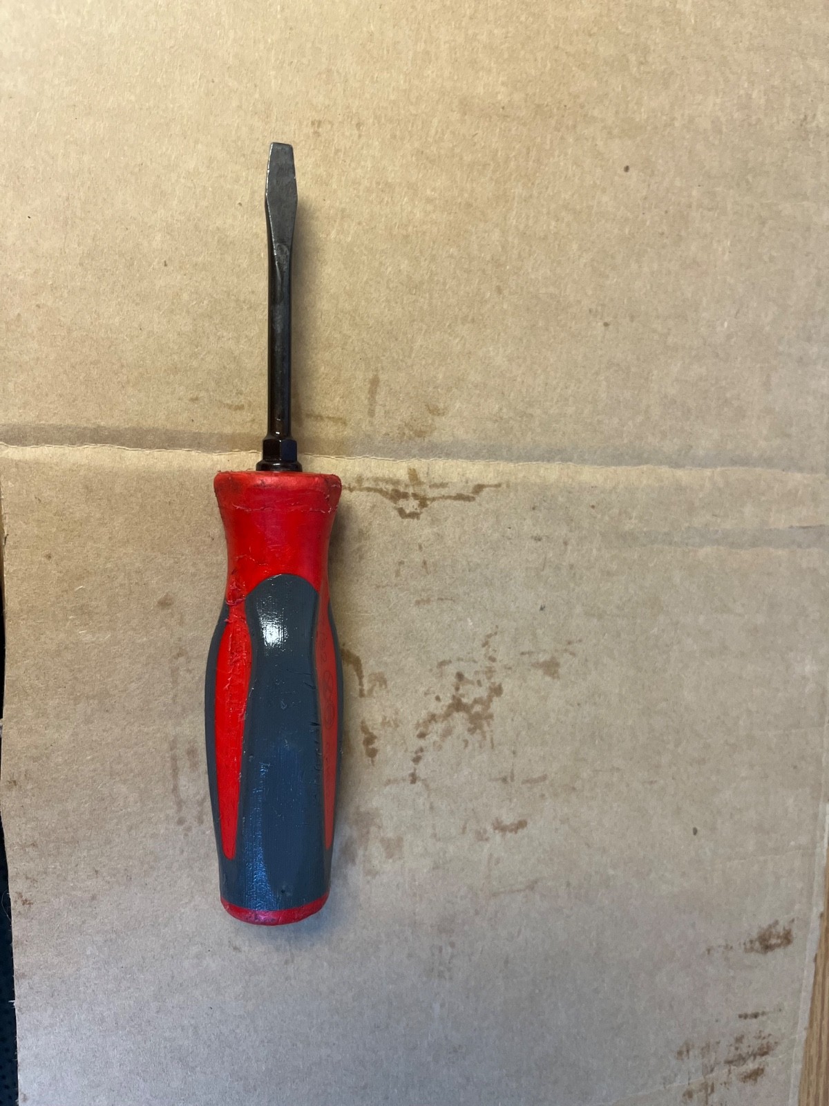 SNAP ON -GSHD2 – 7/32 FLAT BLADE SCREWDRIVER RED/GRAY COMFORT GRIP HANDLE LOT#34