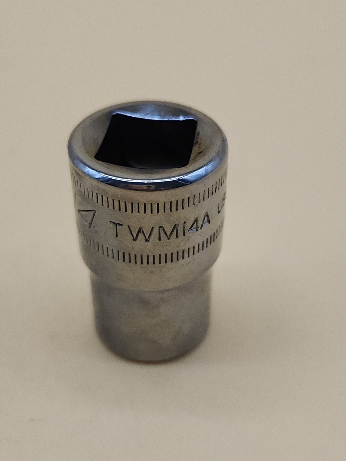Snap-on Tools 1/2″ Drive 6-Point Metric 14mm Shallow Socket TWM14A