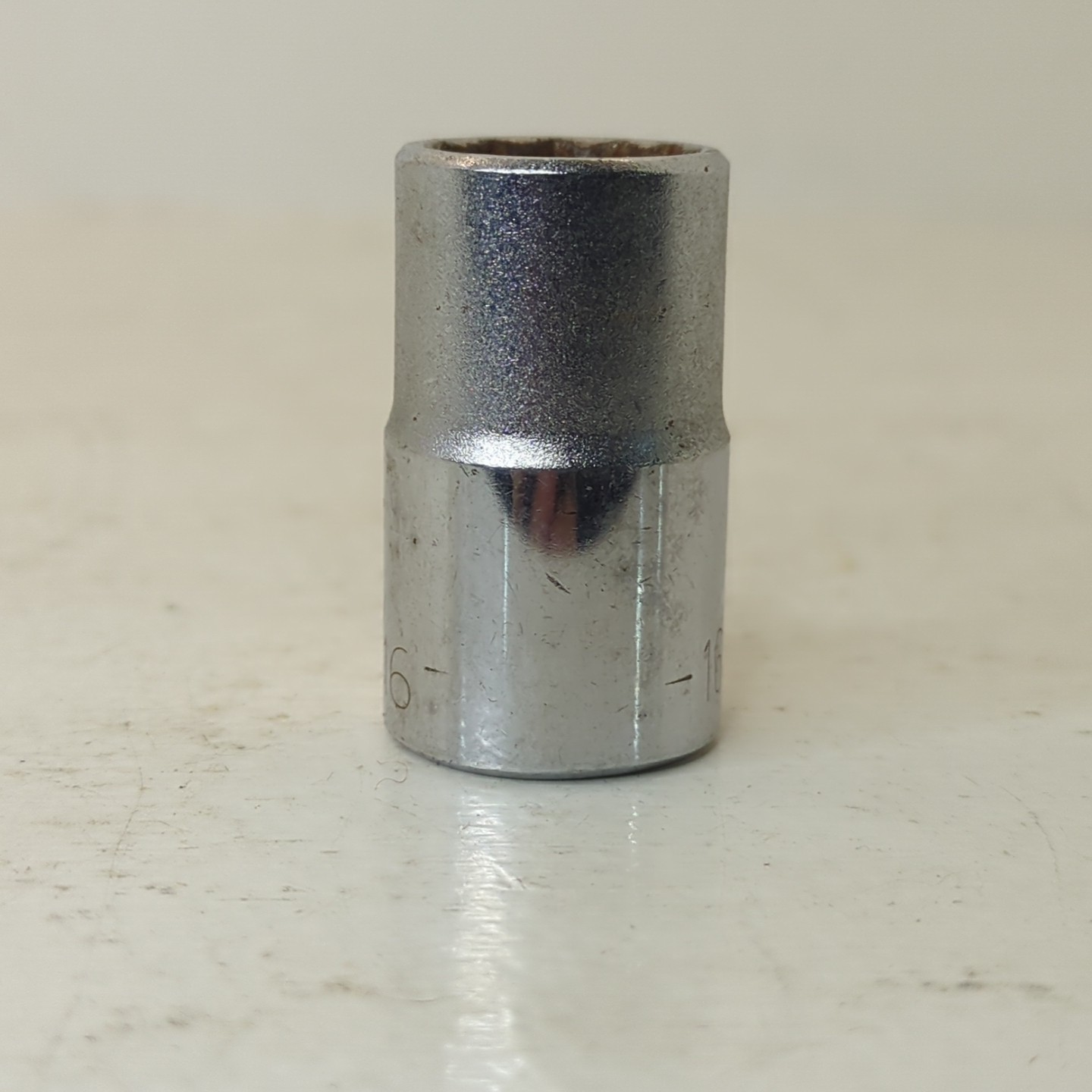 Vintage Challenger by Stanley 1618 9/16 in SAE 1/2” Drive 12 Socket