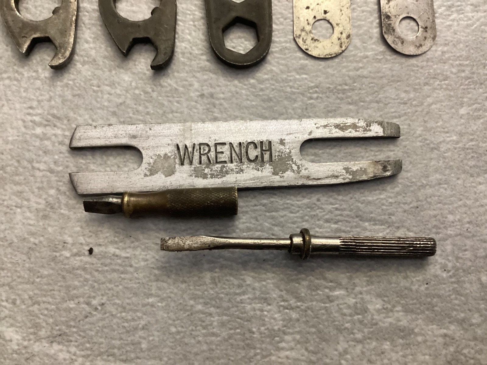 Gilfillan Bros. Ignition magneto Wrench Tool Set w/case Plus other 1915-1925
