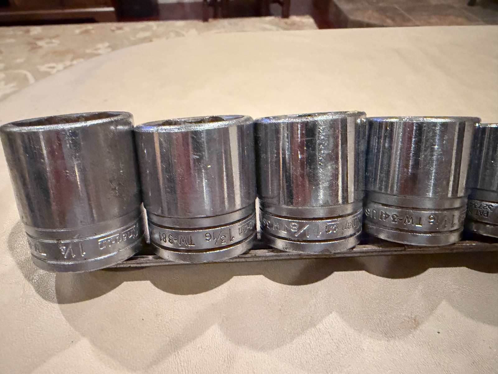Snap On TW Series 1/2″ Drive 15pc Shallow 61Pt Socket Set 3/8 to 1-1/4, Complete