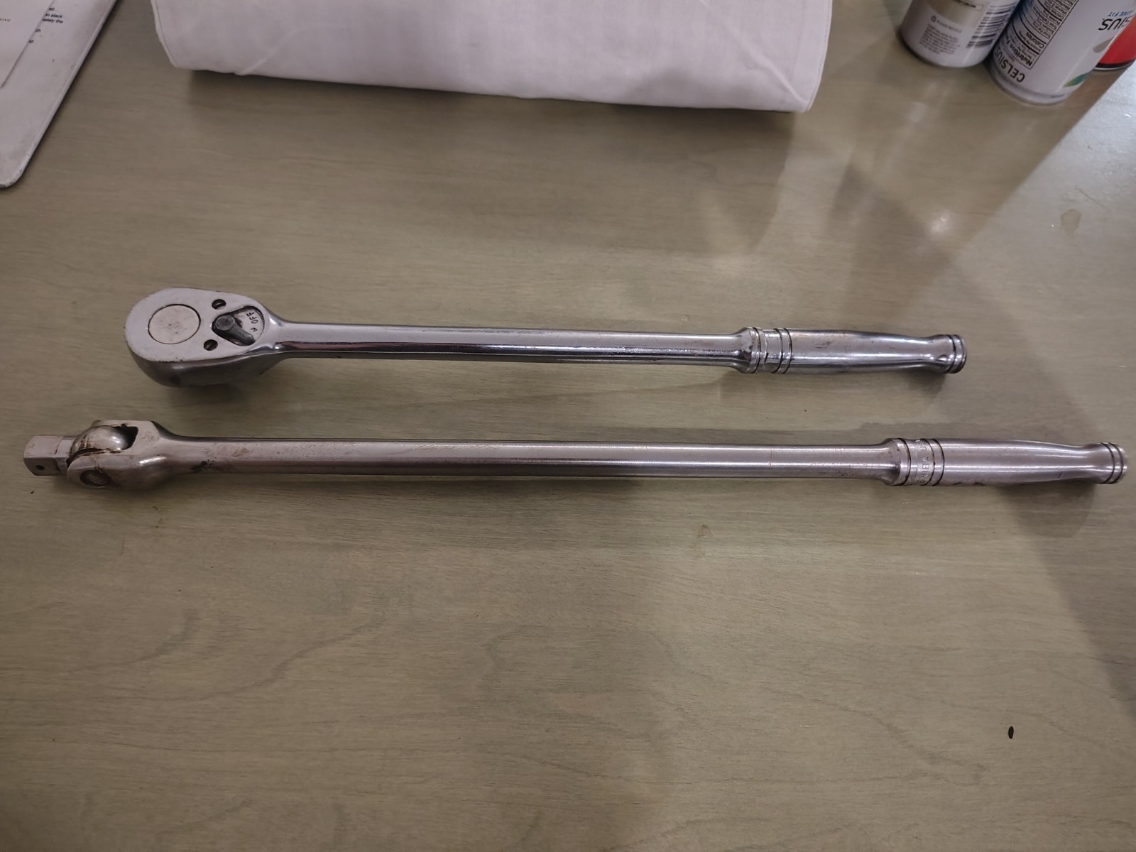 Snap-On Tools SL715 1/2″ Drive Heavy Duty Long Ratchet And SN18A Breaker Bar