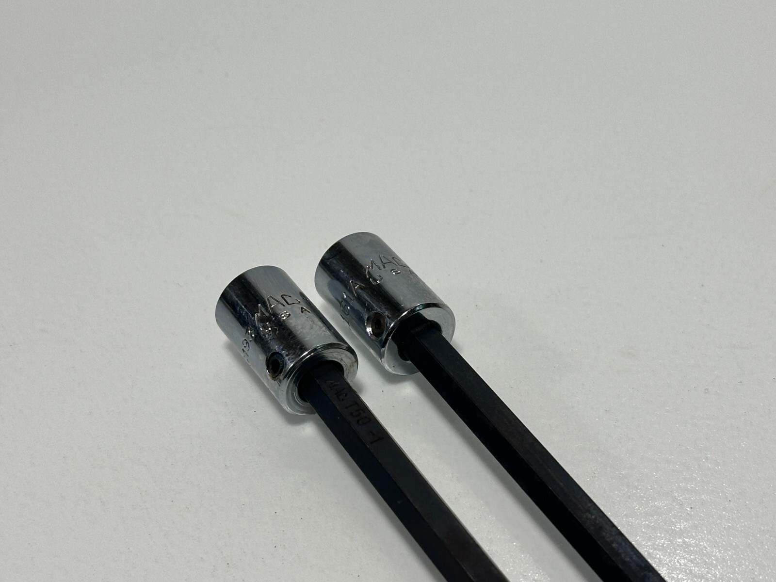 MAC Tools USA 2pc SC161A (T40 Tamper Resistant) & SC193 (T50) Torx Socket Driver