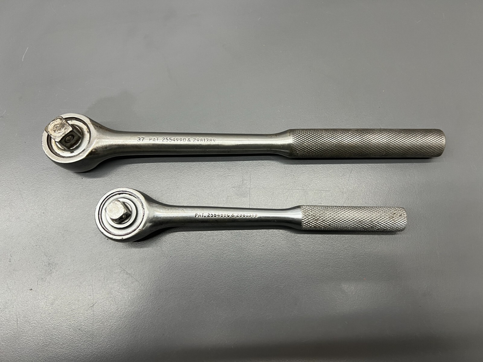 (X) VINTAGE HUSKY CB 43 & CS 43 1/2″ & 3/8″ DRIVE RATCHET SET JUST SVCD VGC USA