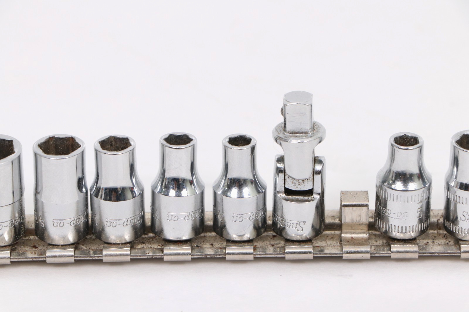 Snap-On Mixed SAE & Metric Socket Set / 1/4″ Drive / Includes Swivel Adapter