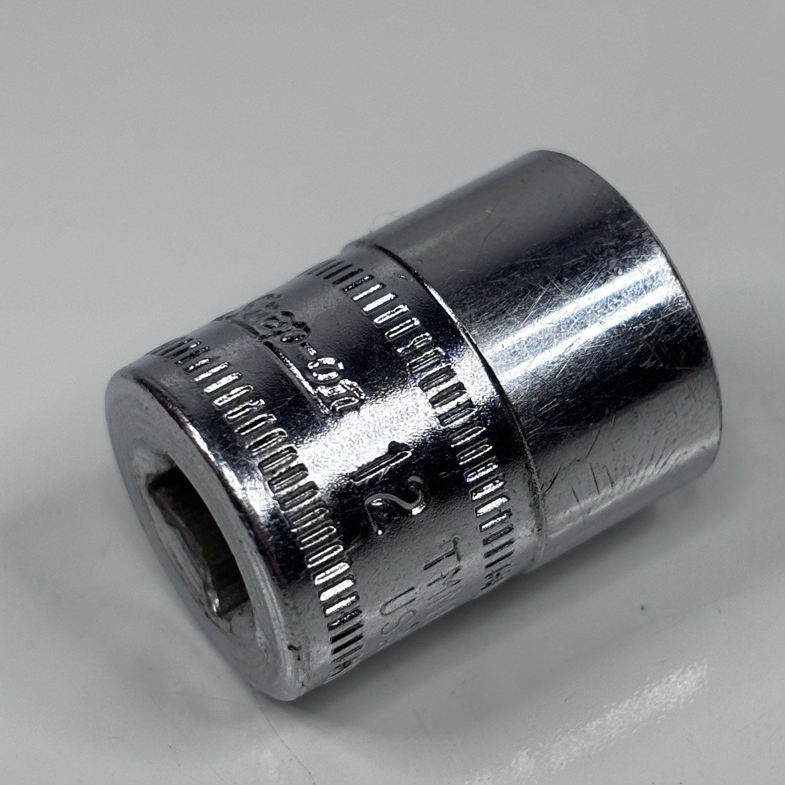 Snap On Tools TMM12 1/4 Dr 6Pt Metric 12mm Flank Dr Shallow Socket USA VTG 1980