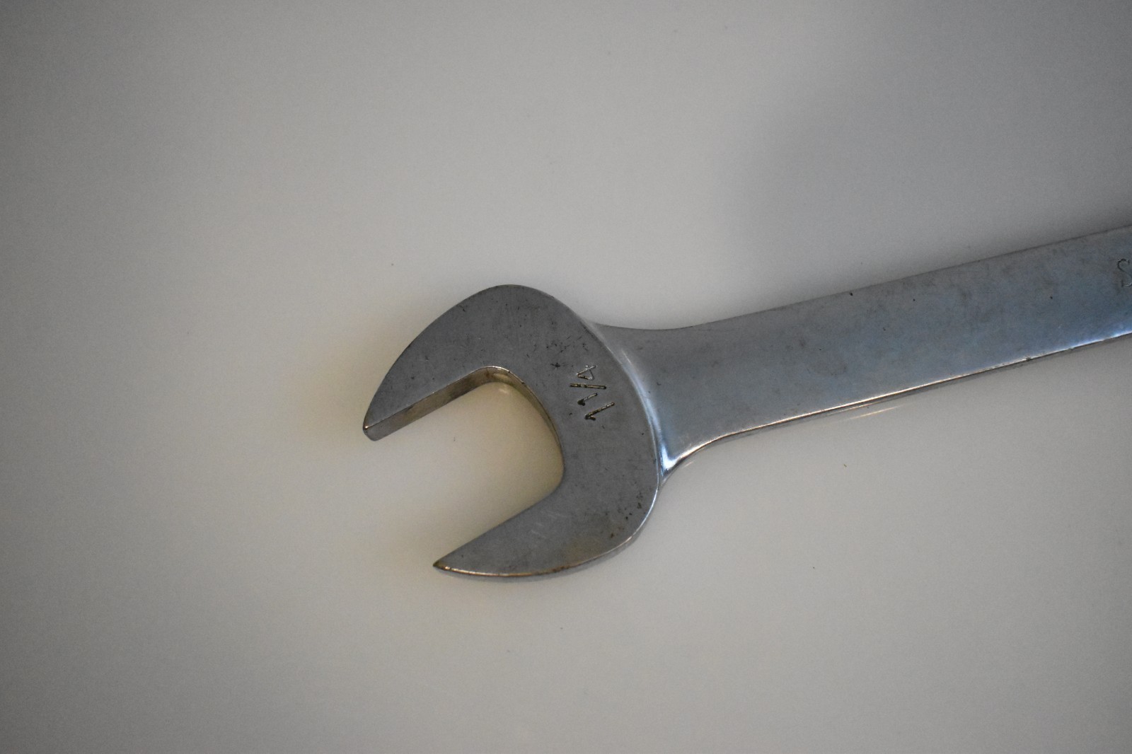 Snap On Tools VO4042 1-1/4″ x 1-5/16″ SAE Open End Wrench Chrome USA