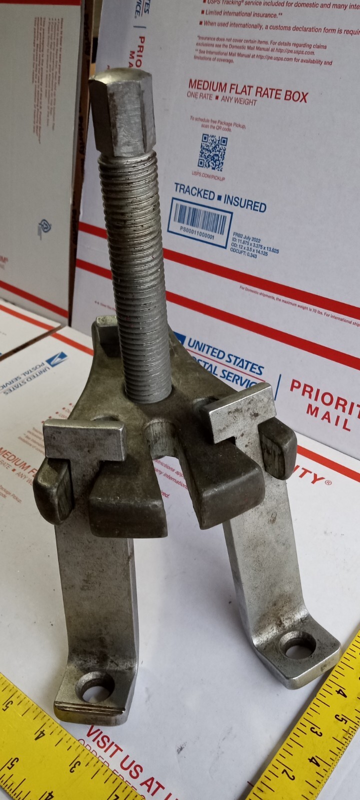 PROTO HEAVY DUTY HUB PULLER 9-46642 3 ARM HUB & WHEEL STRIKER MADE IN USA