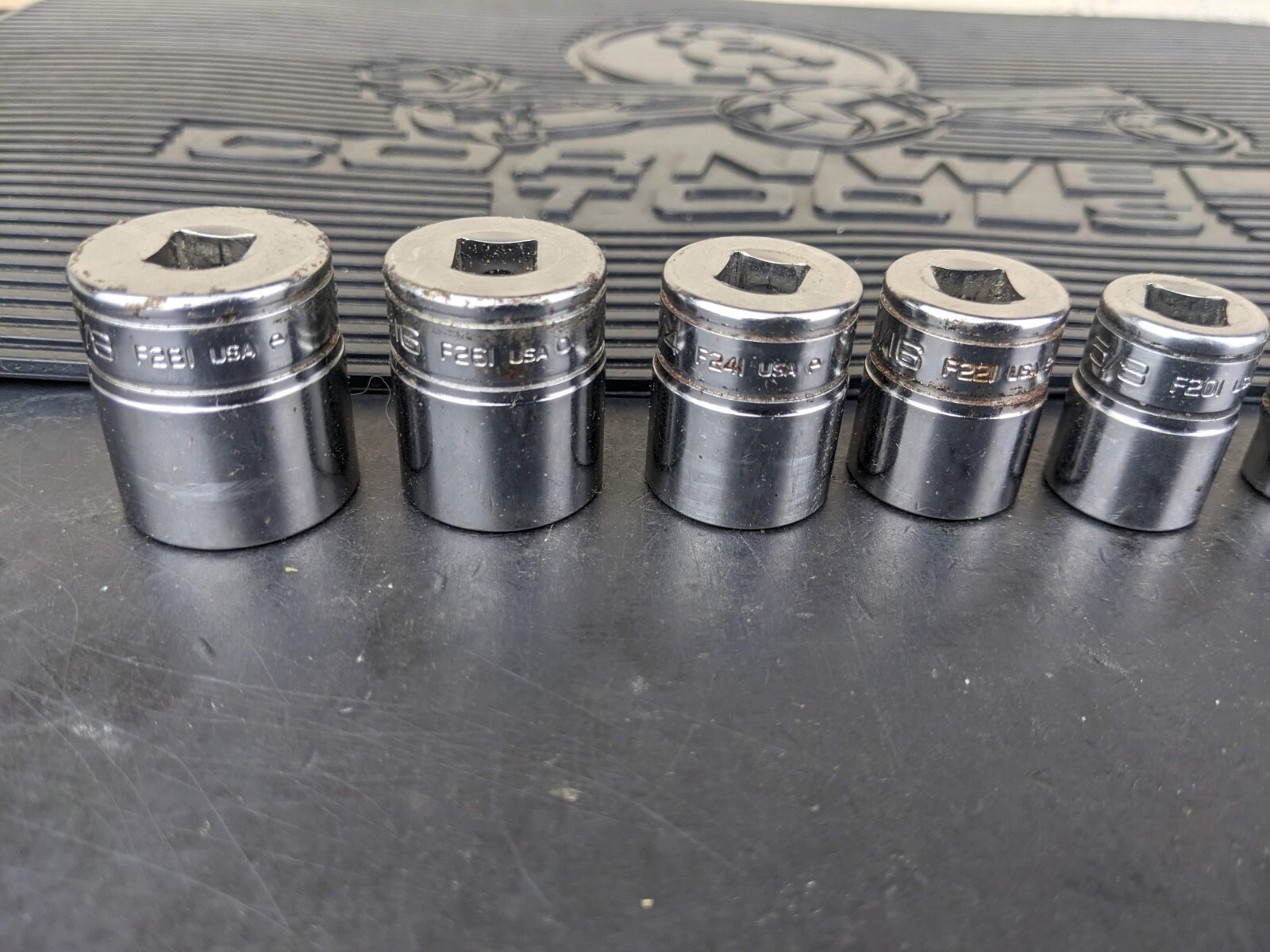 #bi522 Snap On Tools 211FY 3/8″ Drive 12 Point Shallow SAE Socket Set USA