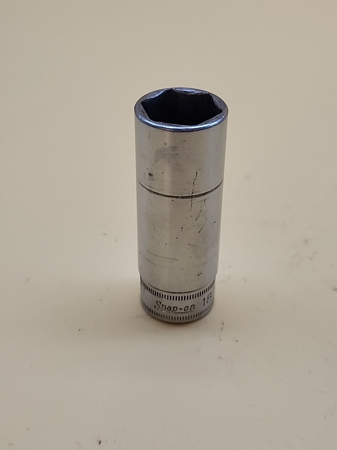Snap-On Tools 3/8″ Drive 6pt 18mm SFSM18 Metric Deep Chrome Socket USA