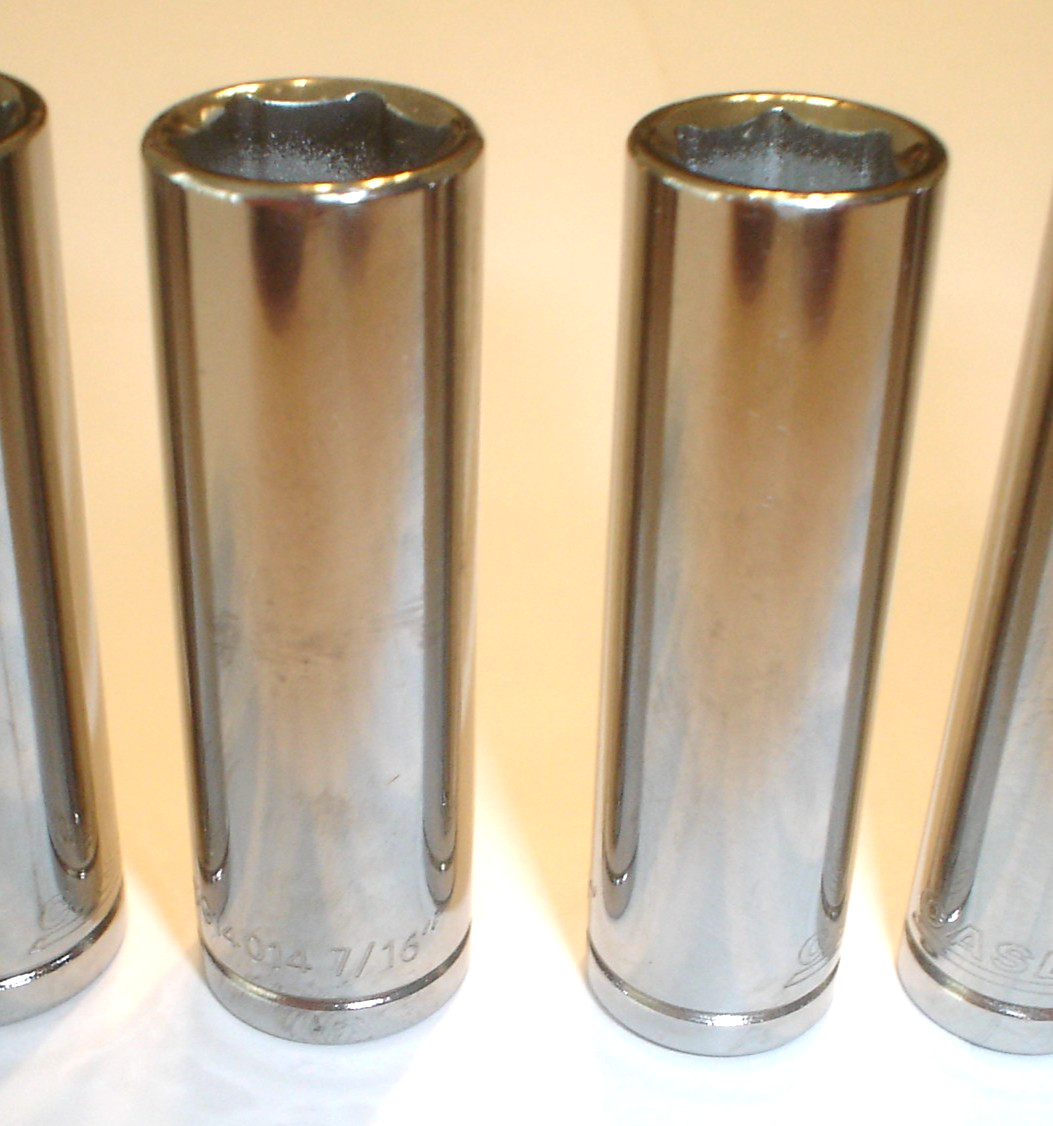NOS Case IH 10-Pc 1/4″ Drive SAE 6-Point Deep Well Socket Set 3/16″-9/16″ Unused
