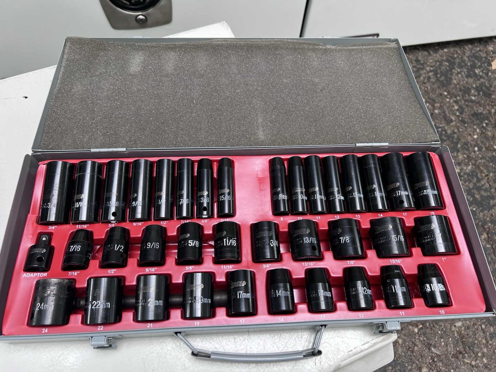 Chrome Vanadium Cummins Impact Socket Set 37 PC Set W/ Travel Case