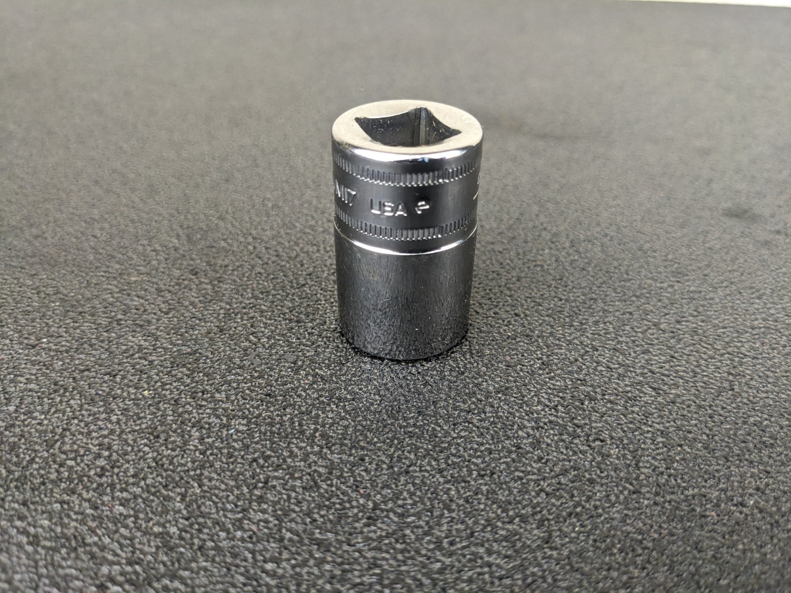 #bm108 Snap On Tools NEW Shallow 1/2” Drive 17mm Socket 6 Point Chrome TWM17