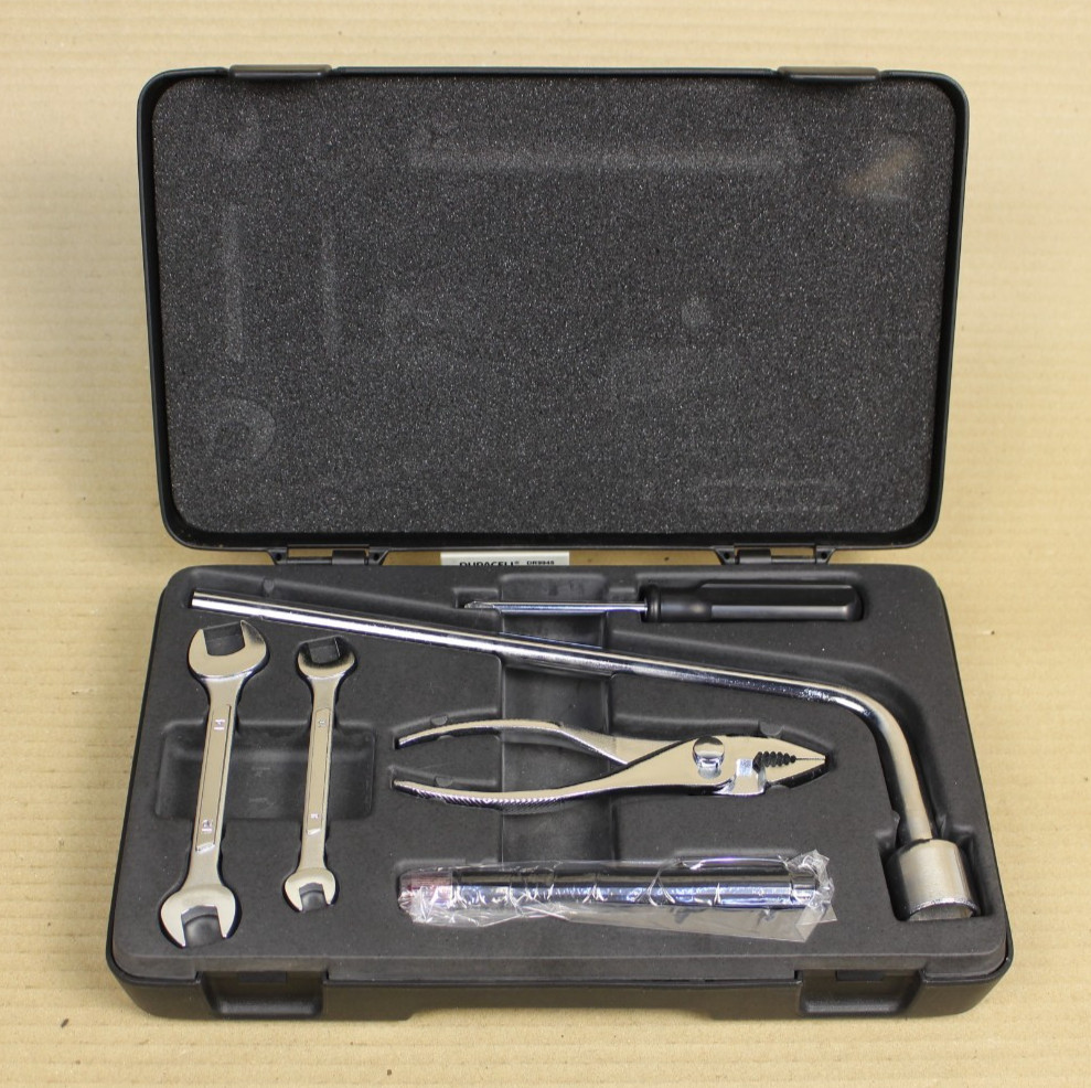 Lexus Ls430, Ls400 Emergency Lug Wrench Toyota OEM Tool Kit