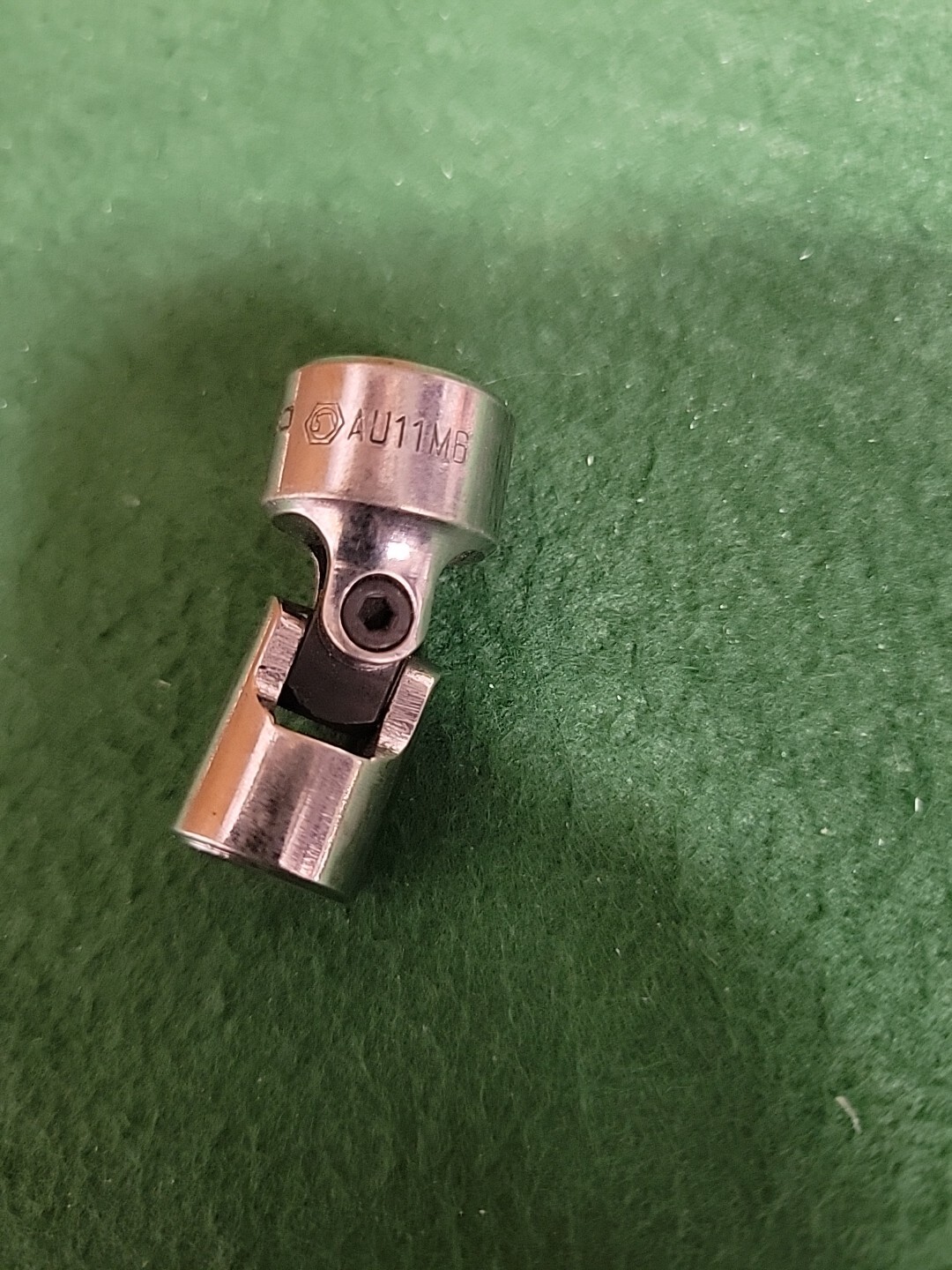 MATCO 11MM 1/4″ DRIVE AU11M6 6 POINT METRIC UNIVERSAL SWIVEL SOCKET 11 MM