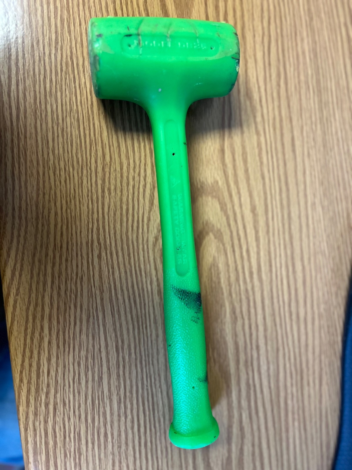 MATCO DB26 – 26OZ NEON GREEN DEAD BLOW HAMMER — LOC#155