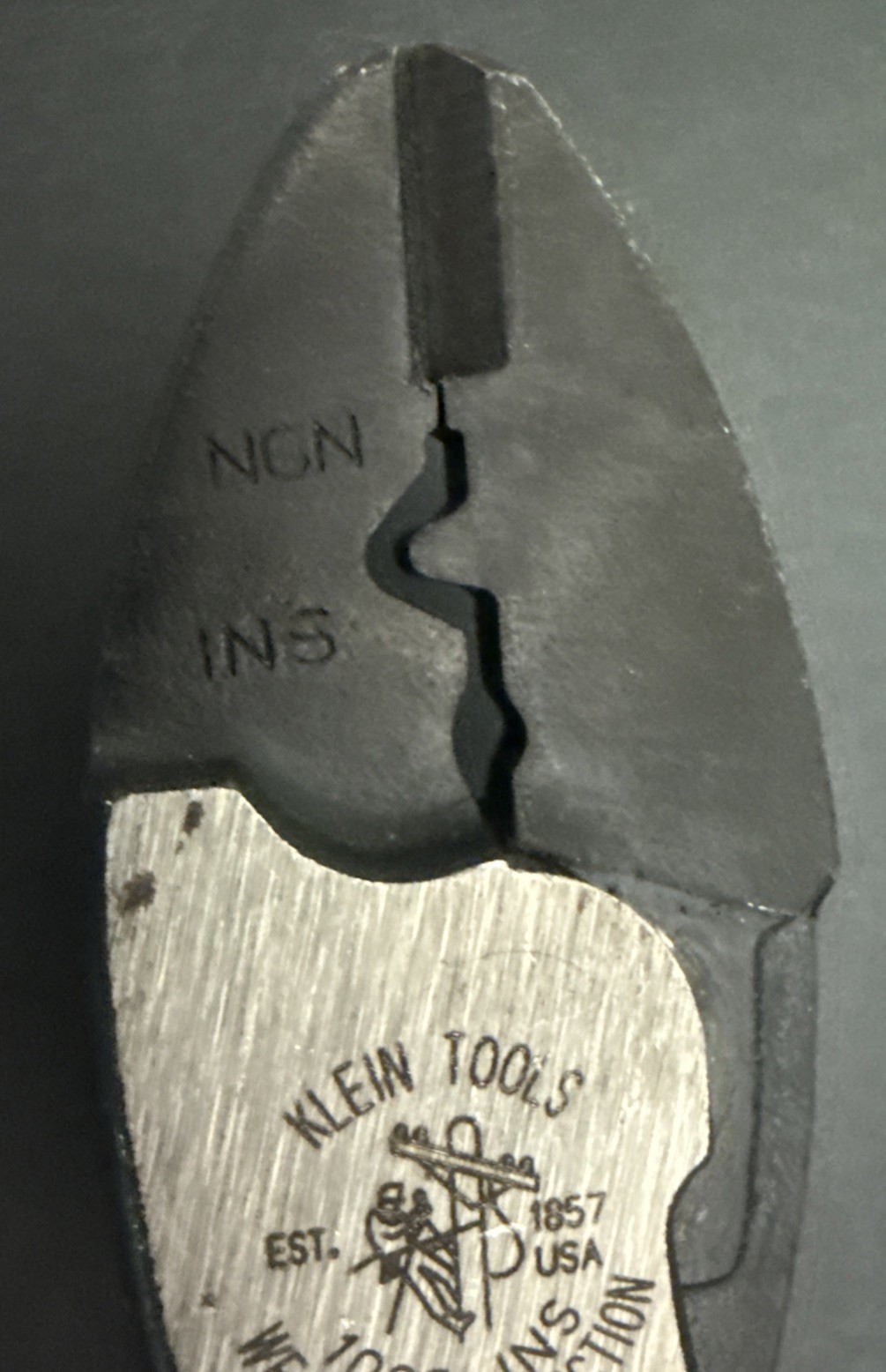1995 VINTAGE KLEIN TOOLS 1055-INS CRIMPING CUTTING 1000V PLIERS LINEMAN USA NOS