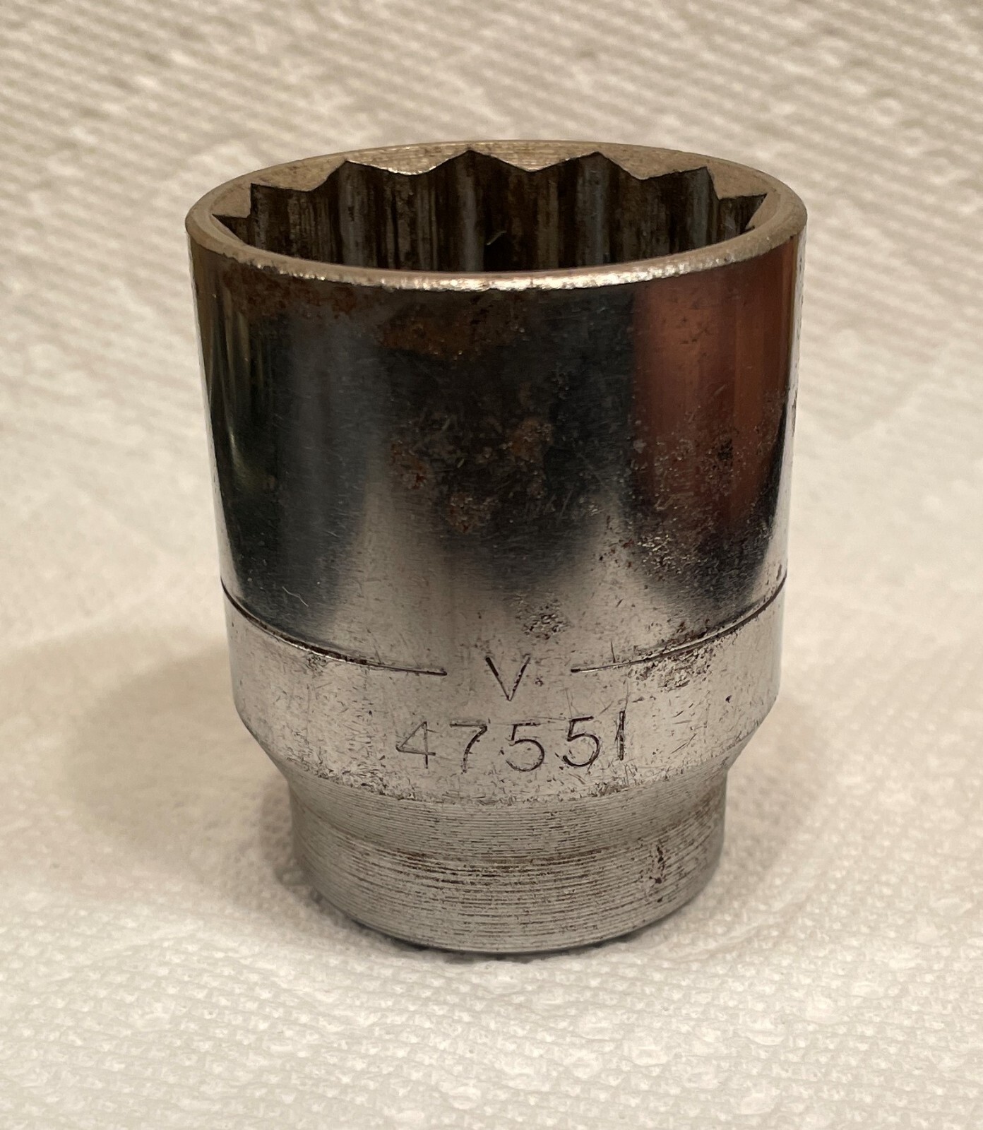 Craftsman 47551 3/4″ Drive, 1 7/16″ – 12 Point Socket Tool