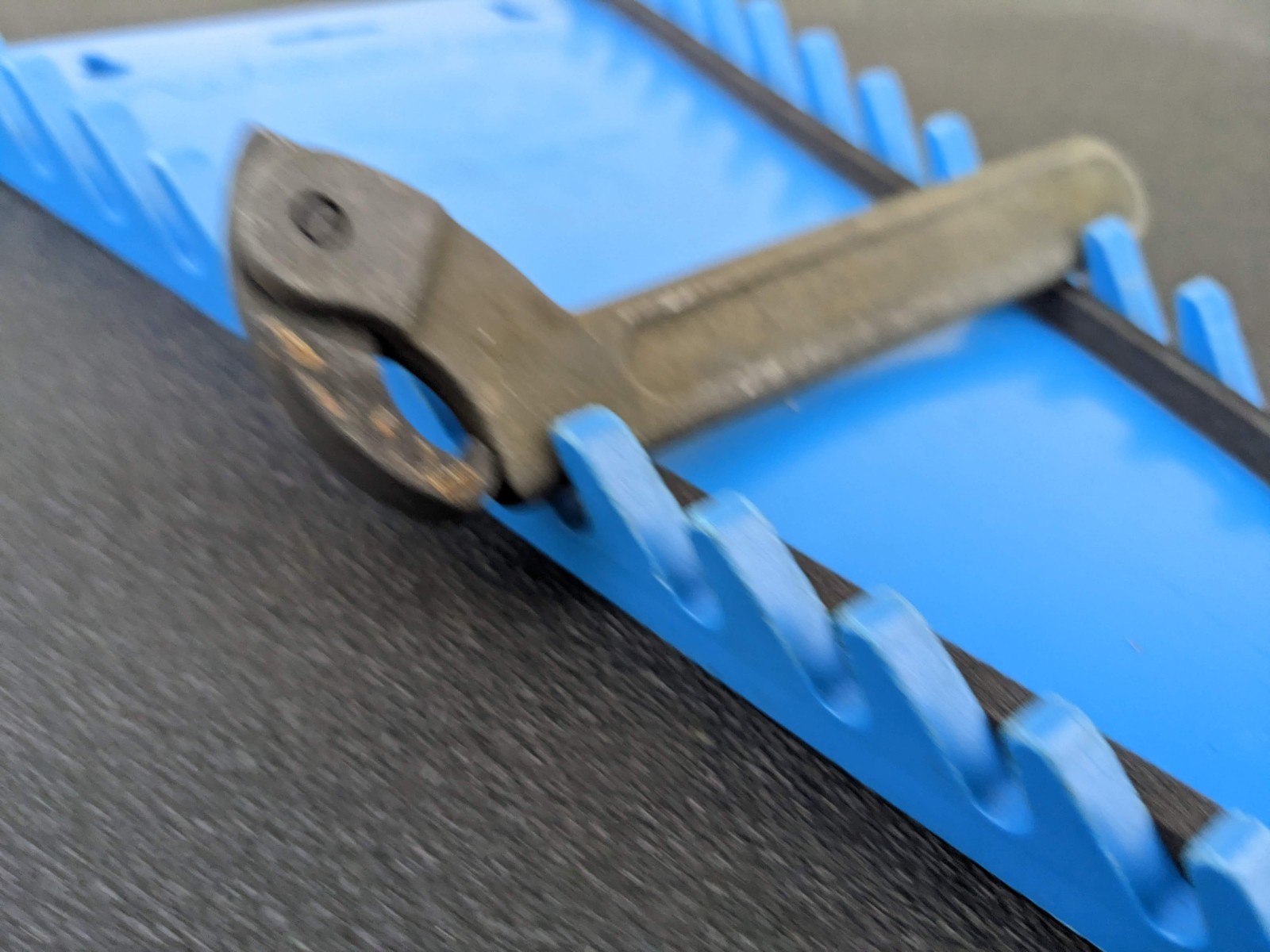 #bp105 Blue-Point 3/4″ to 2″ Adjustable Hook Spanner Wrench AHS300B