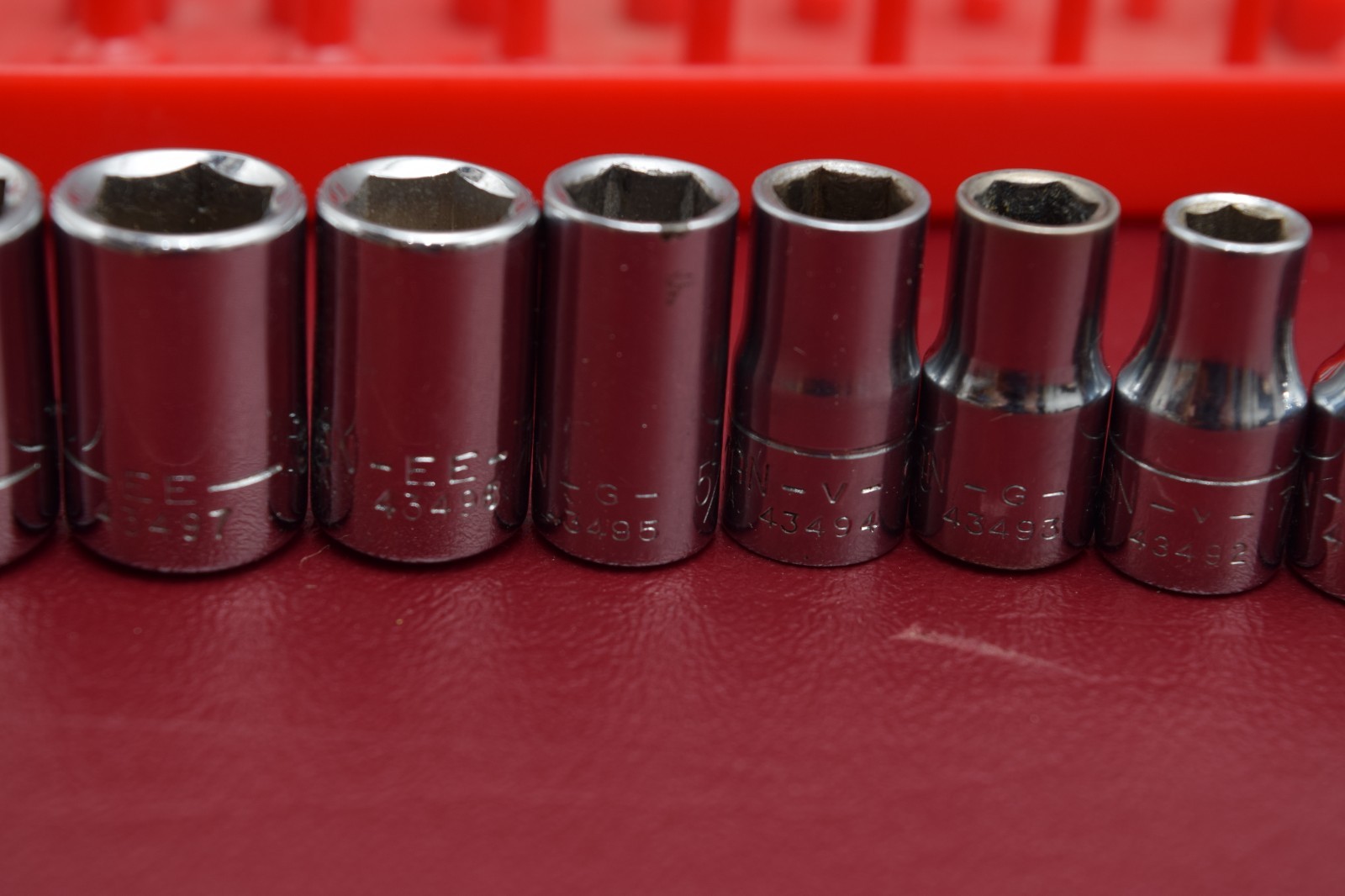 Craftsman USA 17pc 1/4 Dr SAE Socket Set 6 Pt & 12 Pt V VV G EE 5884
