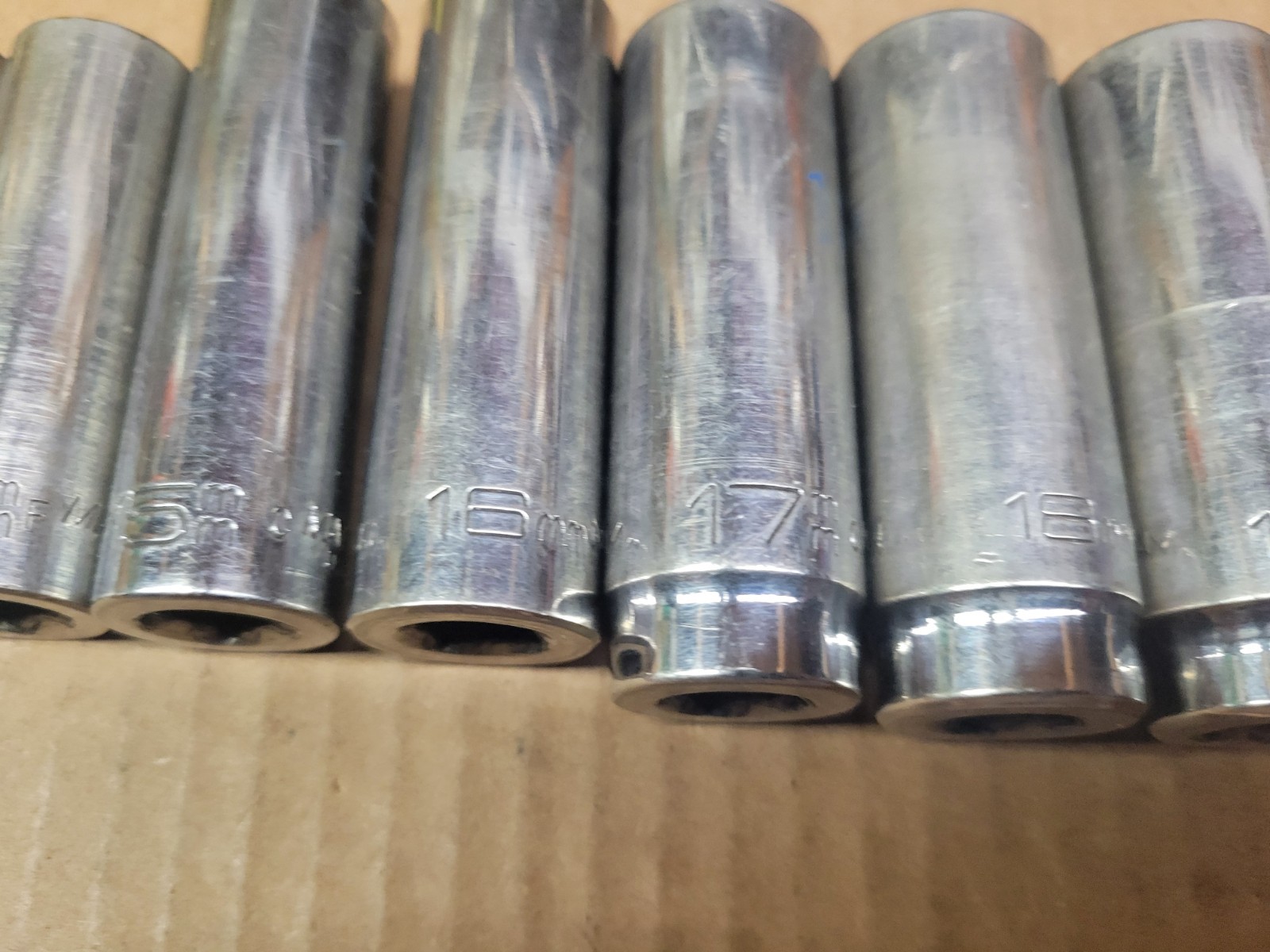 Matco Tools 3/8″ Drive 13-piece Deep Socket Set 7 – 19 MM