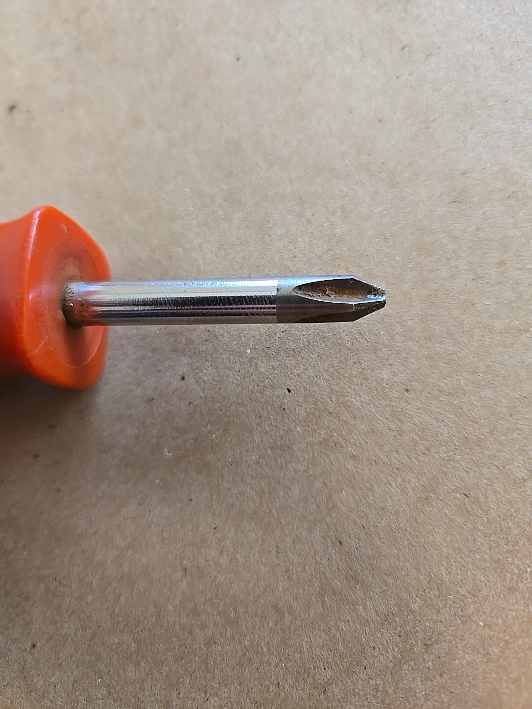 Mac Tools #2 Phillips 1/4″ Flat Tip Stubby Screwdrivers Red Handle P212XA PNR2SA