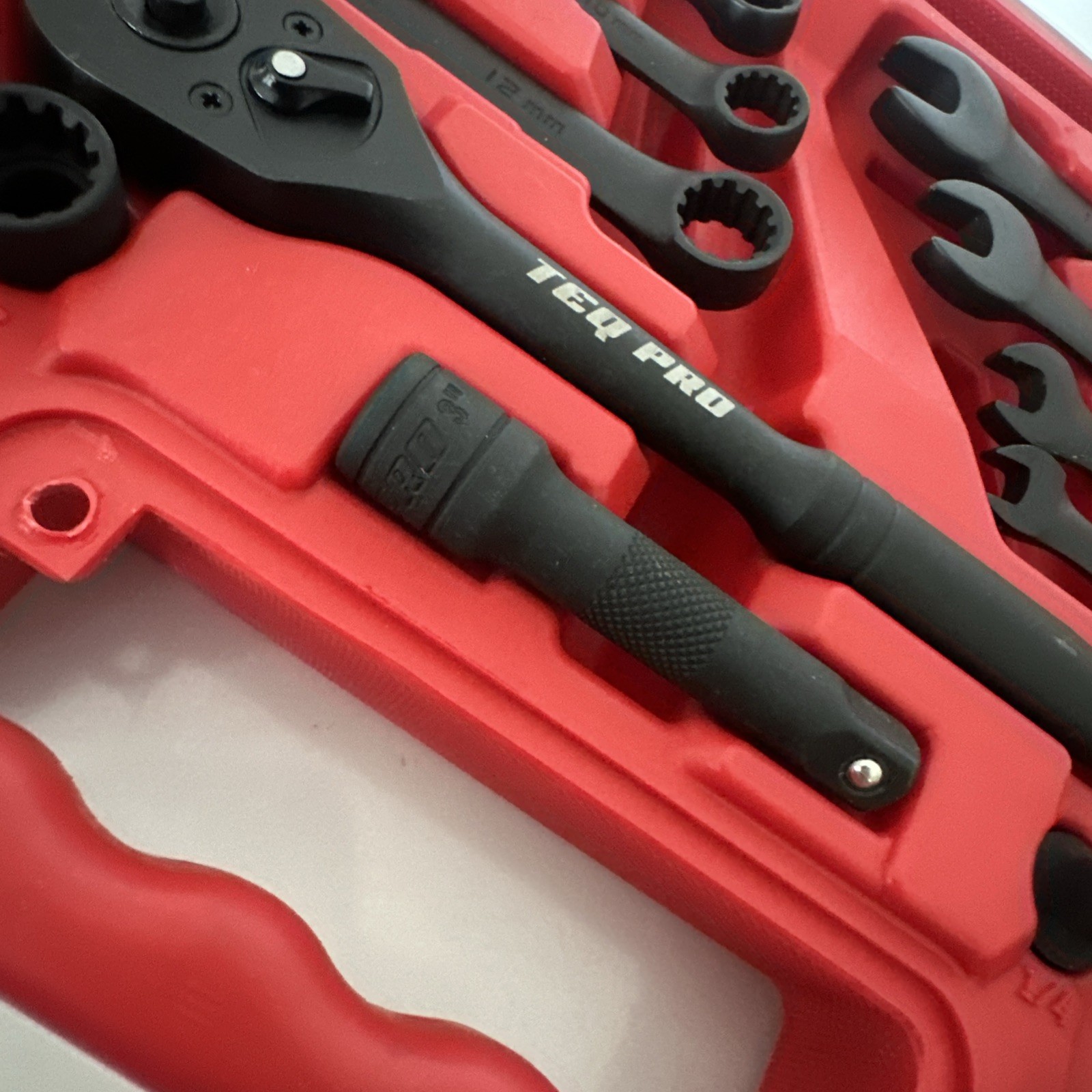 TEQ Correct Pro By GearWrench 26Pc 3/8” Drive Socket & Wrench Set MM SAE 40426A