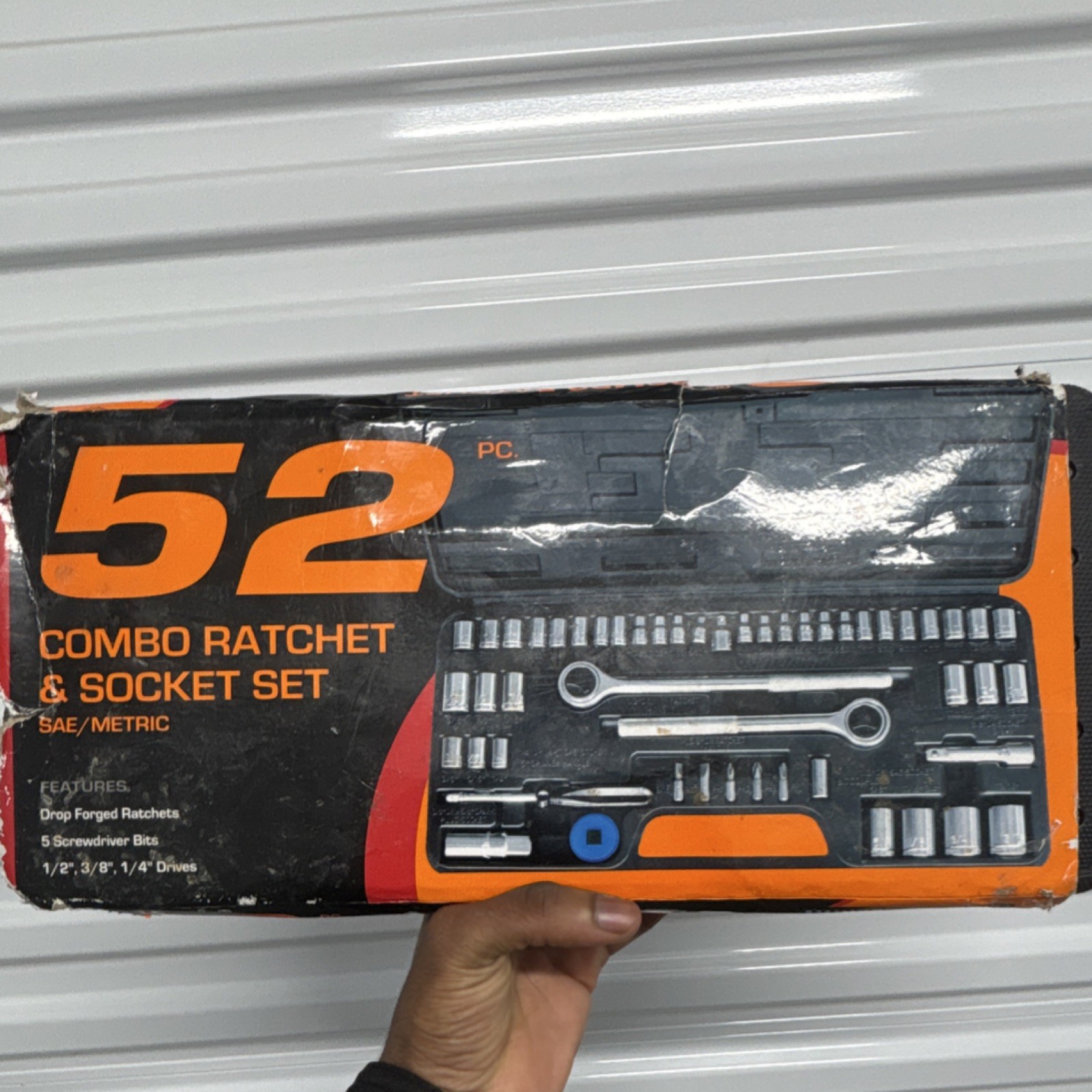 52 Pc Combo Ratchet & Socket Set SAE/Metric – 1/4″, 3/8″, 1/2″ Drives