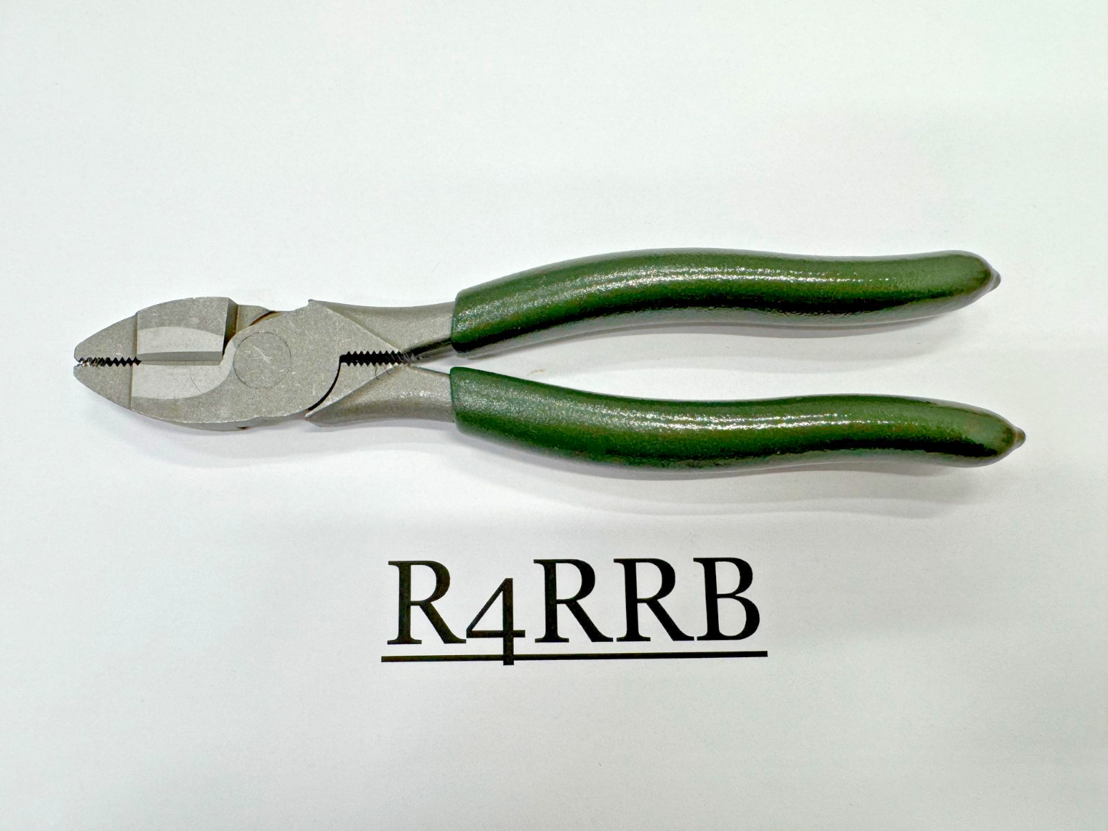 Snap-On Tools USA NOS VERY RARE COMBAT GREEN SOFT GRIP Lineman’s Pliers 57AHLPCG