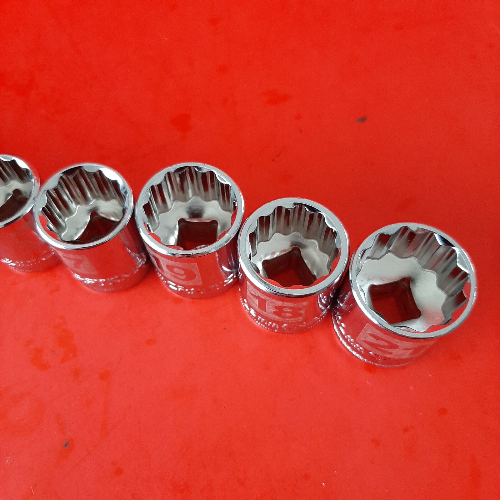 NEW 6-19 21mm Easy Read Craftsman 3/8″ Drive METRIC Shallow 12 Point Socket Set