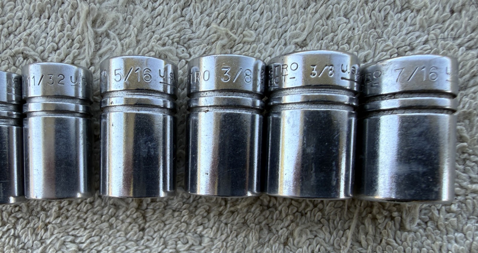 VINTAGE INDESTRO 1/4 IN DRIVE SOCKET SET NO. S6102 – AS PICTURED – L@@K NICE