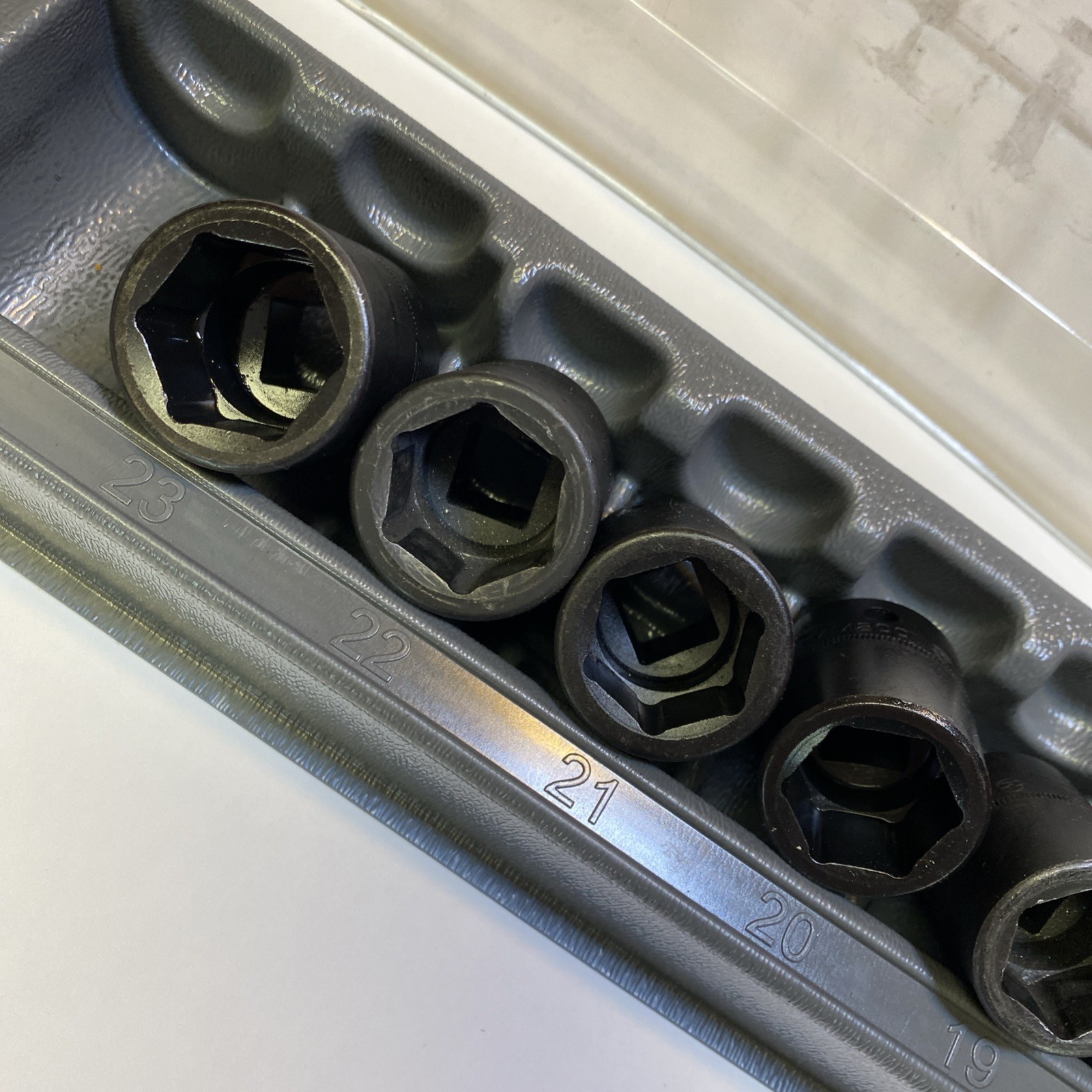 Snap On 1/2″ Drive 10mm – 23mm Shallow Impact Sockets In Tray (Missing 24mm) VGC