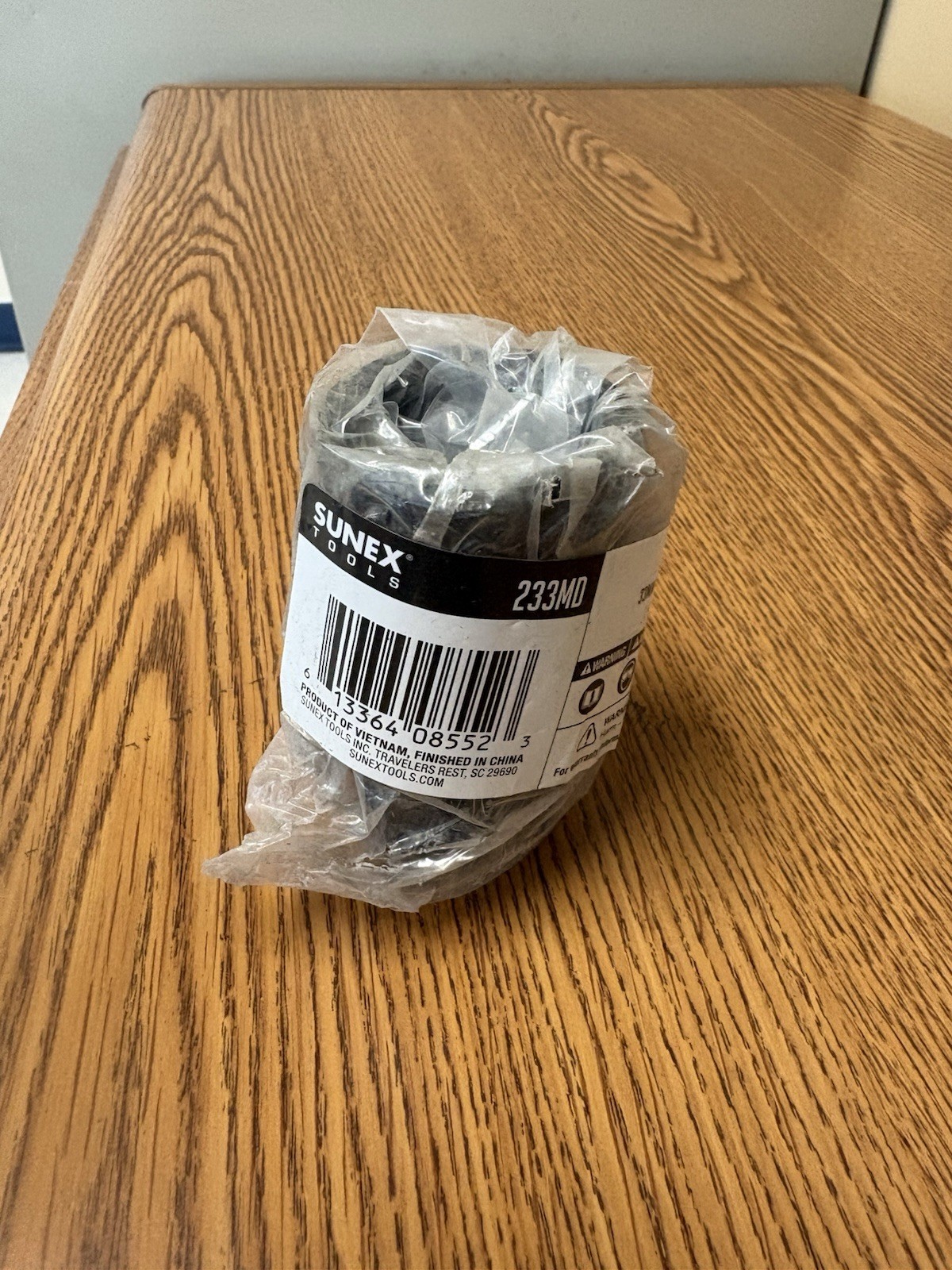 Sunex 233MD 1/2″ Drive 6 Point 33mm Deep Impact Socket