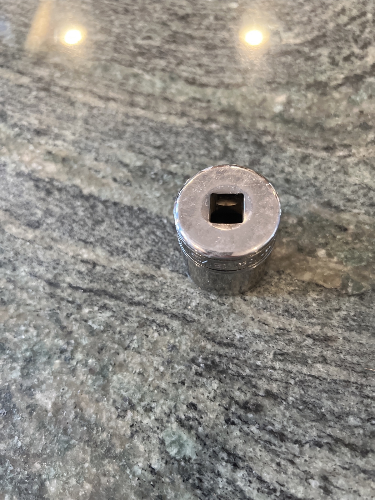 Snap-On f301 15/16″ 3/8 drive sae shallow 12 point socket
