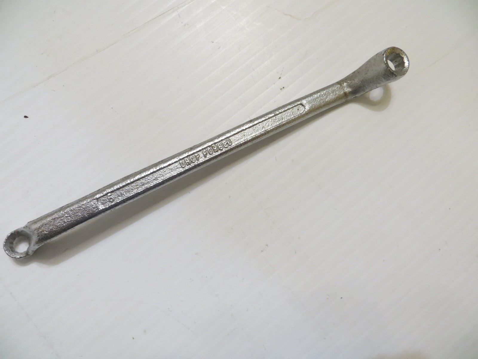 6 MM X 7 MM Metric Offset 12 Point Box End Wrench branded «SAINT»