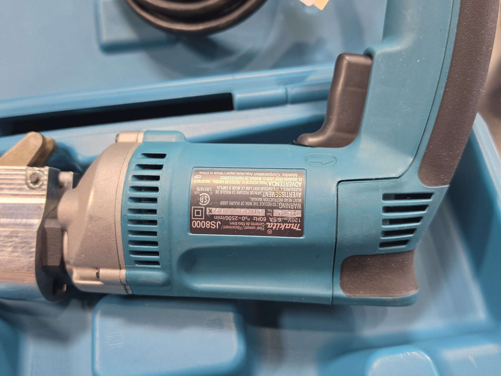 Makita JS8000 1/2-Inch 6.5 Amp Corded Variable Speed Fiber Cement Shear, HS Case
