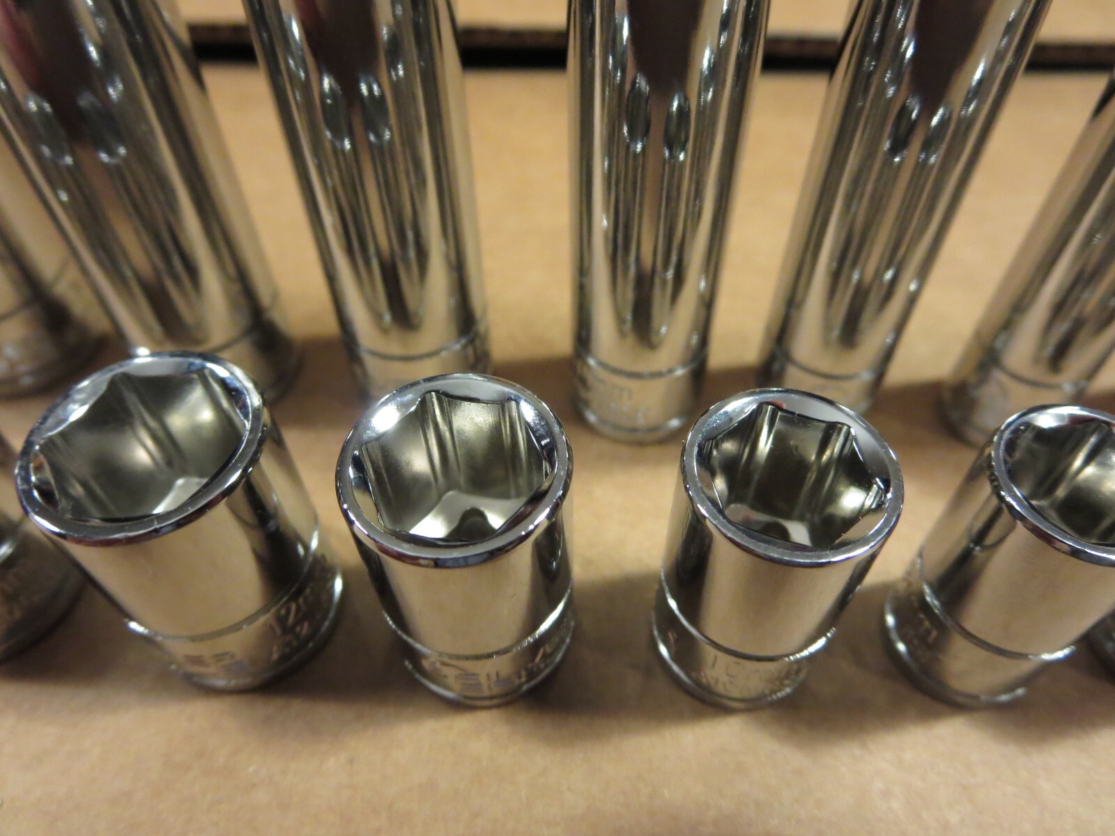 MATCO SILVER EAGLE 1/4″ DRIVE 26-PC METRIC 6 point SOCKET set w/ 2 extensions