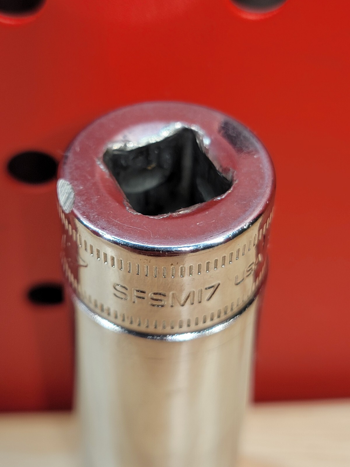 Snap-on Tools SFSM17 3/8″ Drive 17mm Metric 6-Point Deep Chrome Socket